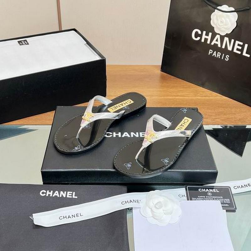 Chanel Women's Slippers 174